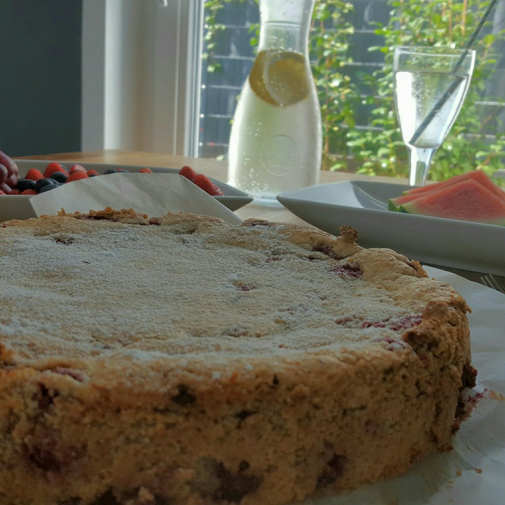 Mandelkuchen mit Himbeeren - gabelschereblog Mandelkuchen mit Himbeeren - gabelschereblog